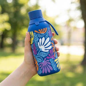 Garrafa térmica com interior cerâmico Áurea – Tropic Bloom – 500 ml · Azul escuro