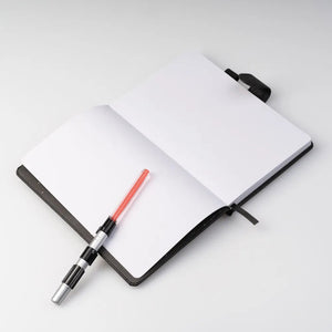 Caderno Premium A5 com sabre de luz Darth Vader - Star Wars - Papelaria Encantada