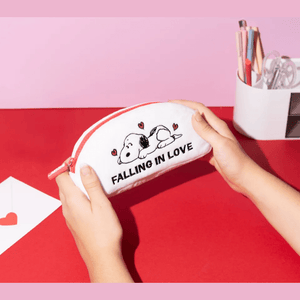 Estojo veludo Snoopy - Papelaria Encantada