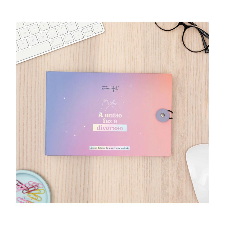Álbum de fotos de uma grande amizade - A união faz a diversão - Mr. Wonderful