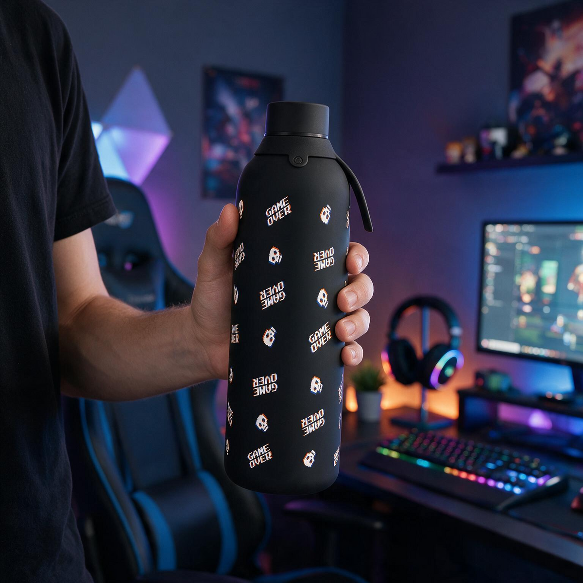 Garrafa térmica com interior cerâmico Áurea – Arcade Skull – 750 ml · Preto