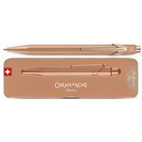 Esferográfica Caran d'Ache 849 Brut Rosé com estojo