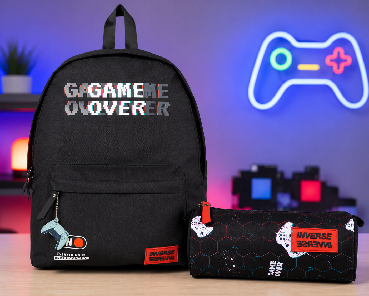 Conjunto Mochila Game over + Estojo