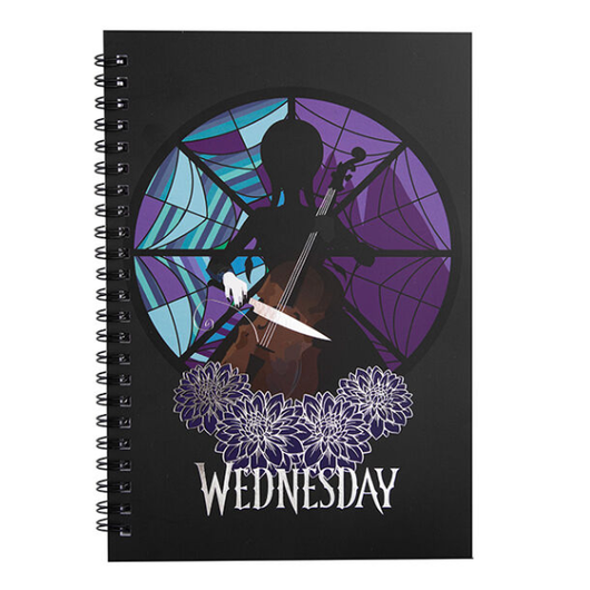 Caderno Wednesday com violino