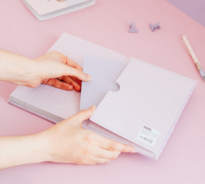 CADERNO PREMIUM A5 TAPA FELPA PUSHEEN MOMENTS