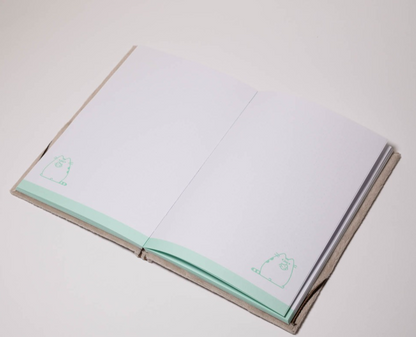 CADERNO PREMIUM A5 COM CAPA DE PELÚCIA PUSHEEN FOODIE COLLECTION