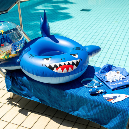 Boia de piscina infantil - Tubarão - Legami - Papelaria Encantada