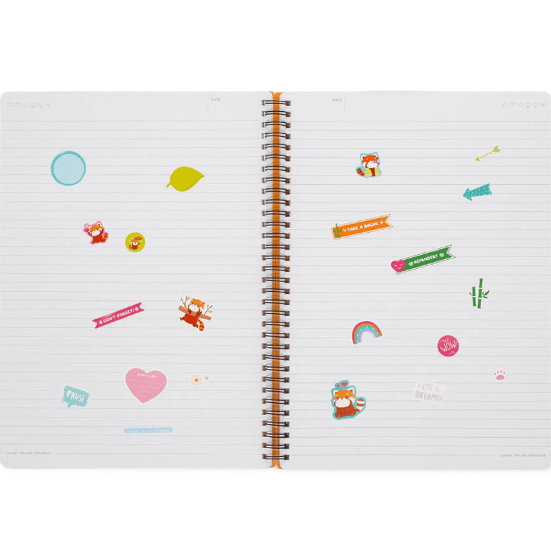 Caderno A4 com linhas e capa dura ilustrada - Panda Vermelho - Encadernação em espiral - Legami - Papelaria Encantada