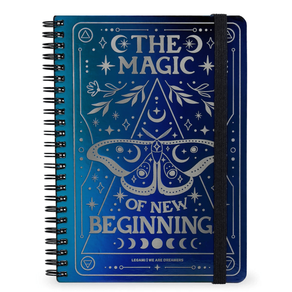 Caderno A4 com linhas Moth Legami - Papelaria Encantada