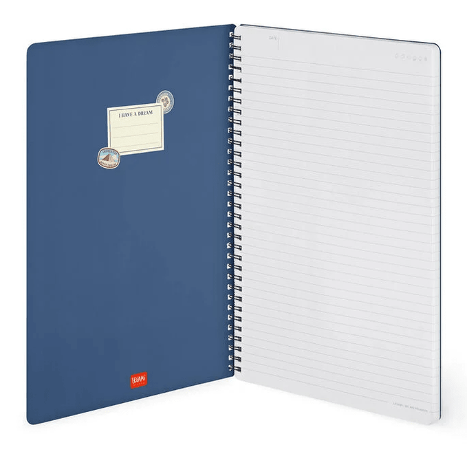 Caderno A4 Legami Espiral Maxi Travel Stickers - Papelaria Encantada