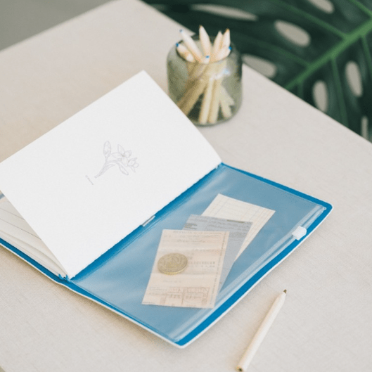 Caderno de viagem disney Alice no pais das maravilhas - Papelaria Encantada