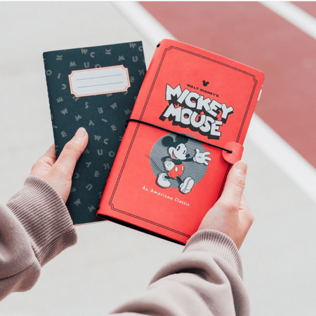 CADERNO DE VIAGEM DISNEY MICKEY CLASSIC - Papelaria Encantada