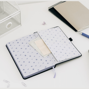 CADERNO PREMIUM A5 COM ESFEROGRÁFICA PROJECTORA O ESTRANHO MUNDO DE JACK - Papelaria Encantada
