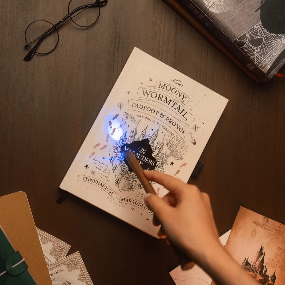 Caderno Premium A5 Harry Potter com tinta mapa de merodeador - Papelaria Encantada
