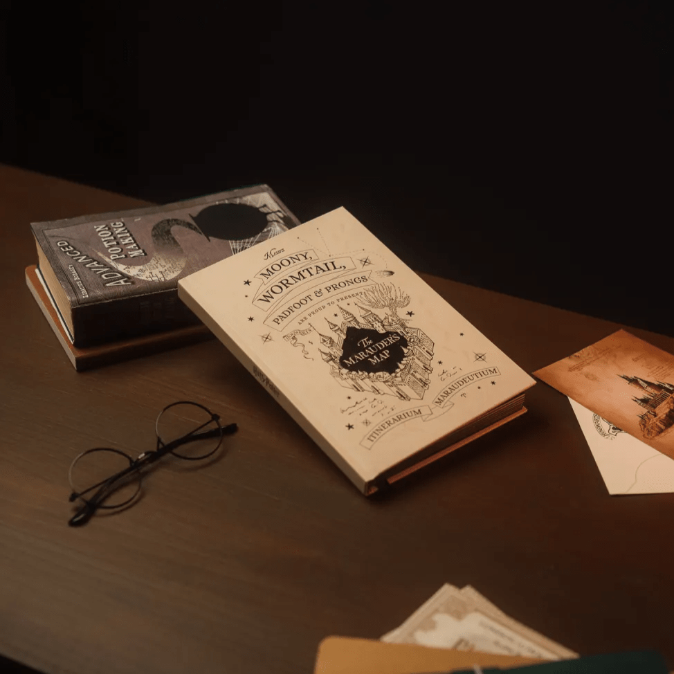 Caderno Premium A5 Harry Potter com tinta mapa de merodeador - Papelaria Encantada