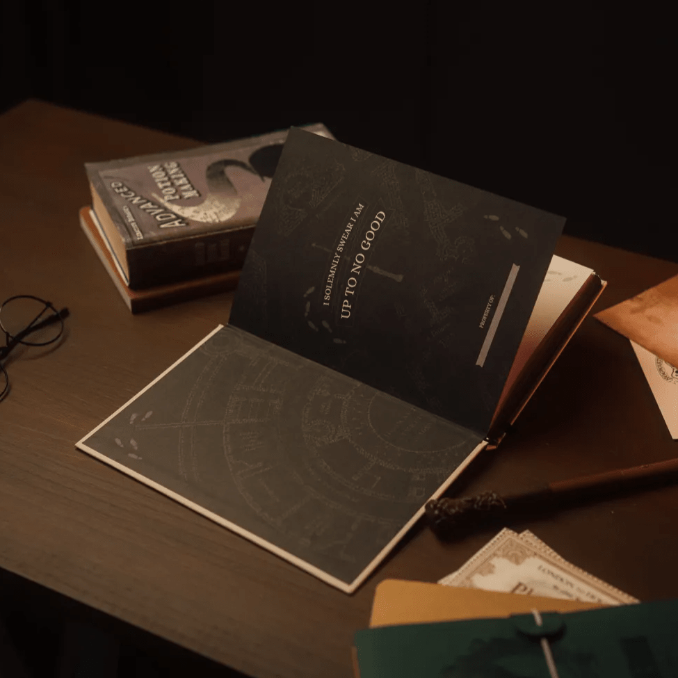 Caderno Premium A5 Harry Potter com tinta mapa de merodeador - Papelaria Encantada
