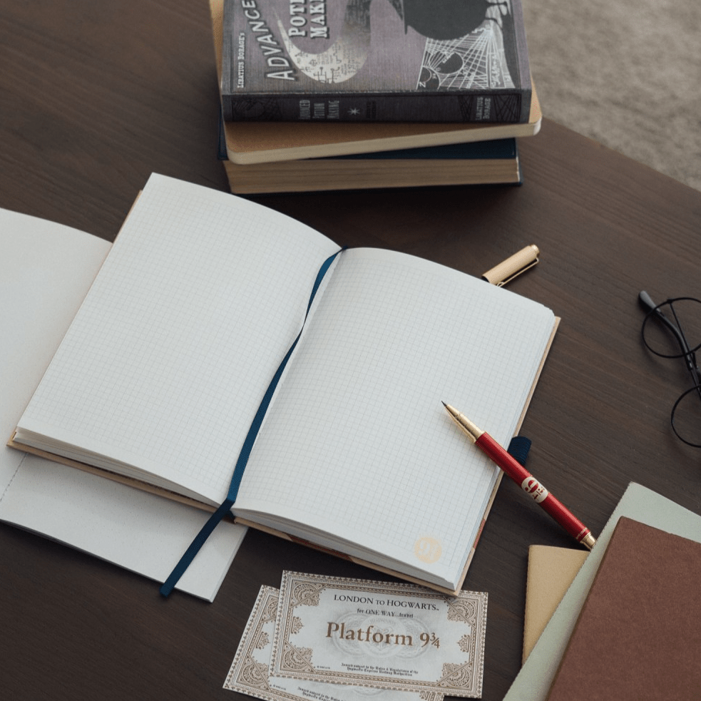 Caderno premium A5 Harry Potter plataforma 9 3/4 - Papelaria Encantada