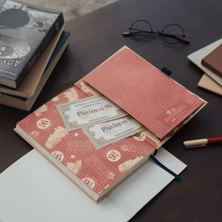 Caderno premium A5 Harry Potter plataforma 9 3/4 - Papelaria Encantada
