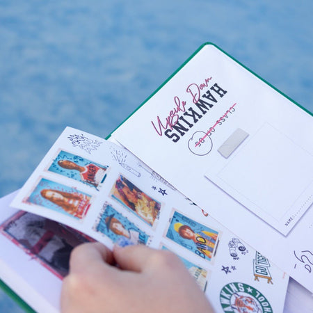 Caderno premium A5 Stranger Things Hawkins - Papelaria Encantada