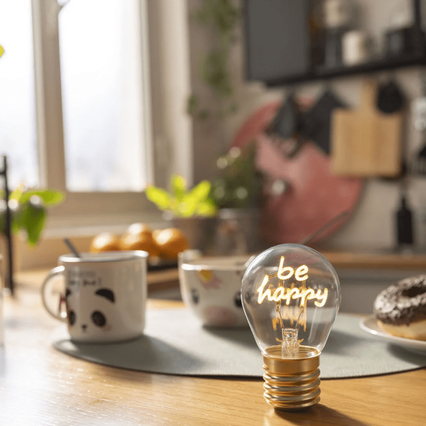 Candeeiro de mesa em forma de lâmpada Be happy Legami - Papelaria Encantada