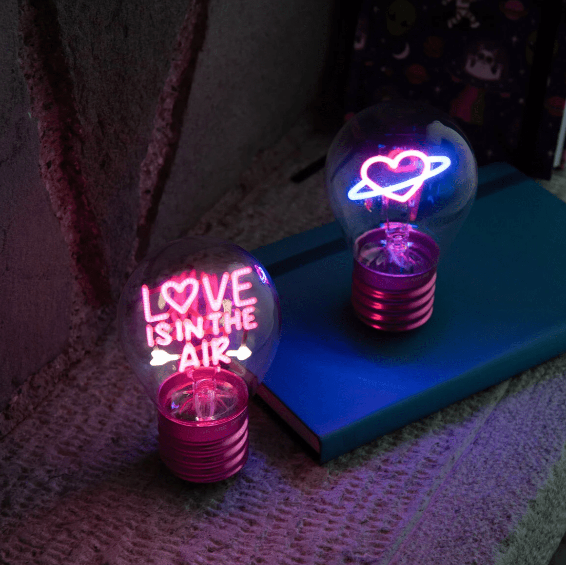 Candeeiro decorativo em forma de candeeiro - O amor está no ar - Bulb Fiction - Legami - Papelaria Encantada