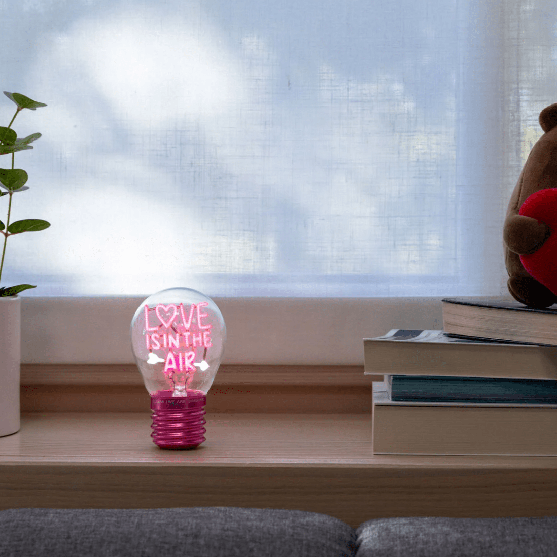 Candeeiro decorativo em forma de candeeiro - O amor está no ar - Bulb Fiction - Legami - Papelaria Encantada