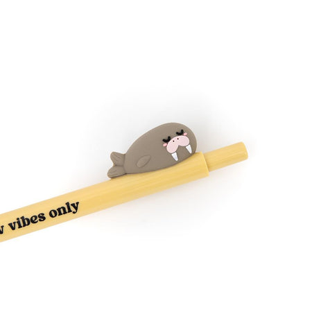 Esferográfica 3D Morsa Lazy Bo - bo - Slow vibes only - Mr. Wonderful - Papelaria Encantada