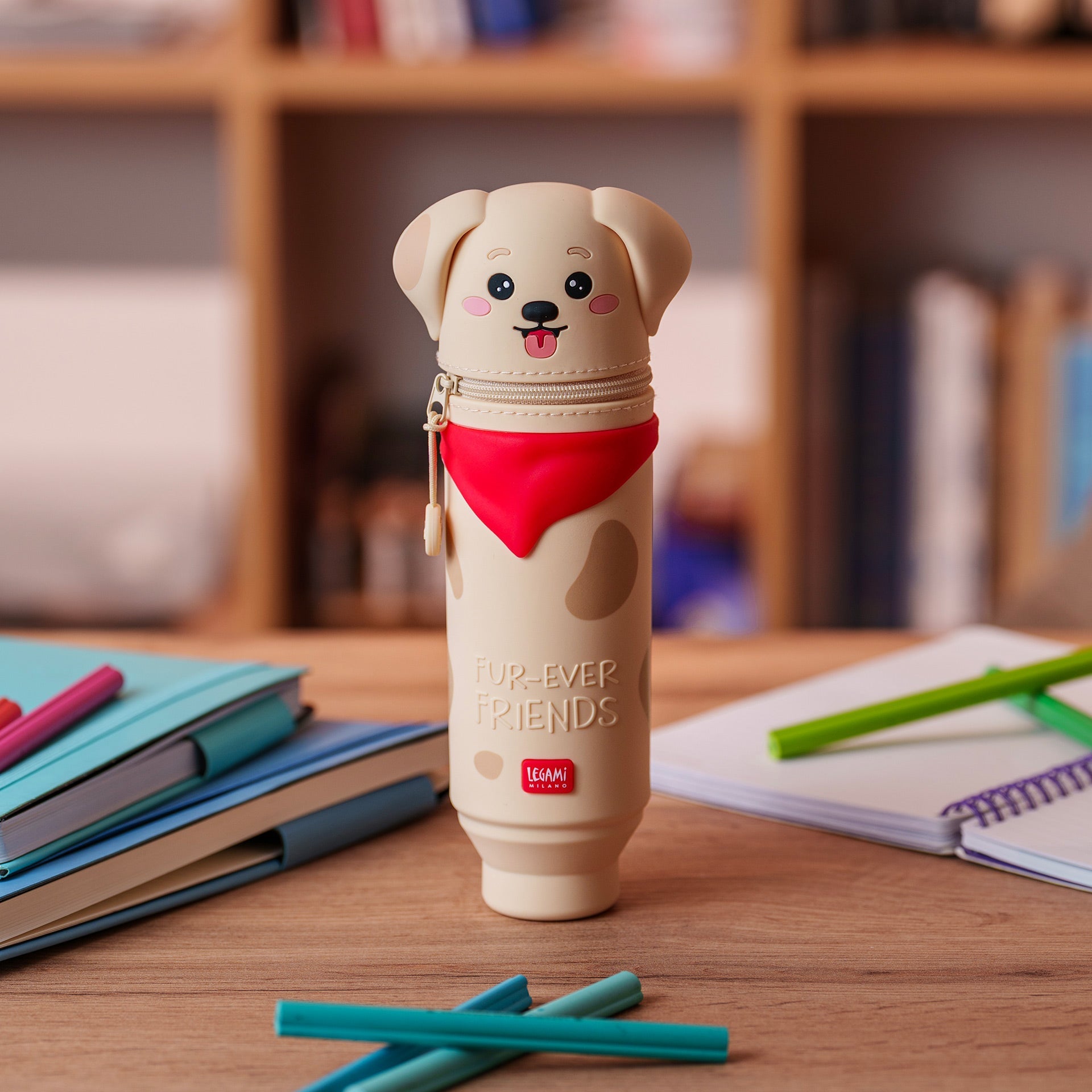 Estojo de silicone macio 2 em 1 - Kawaii Golden Legami - Papelaria Encantada