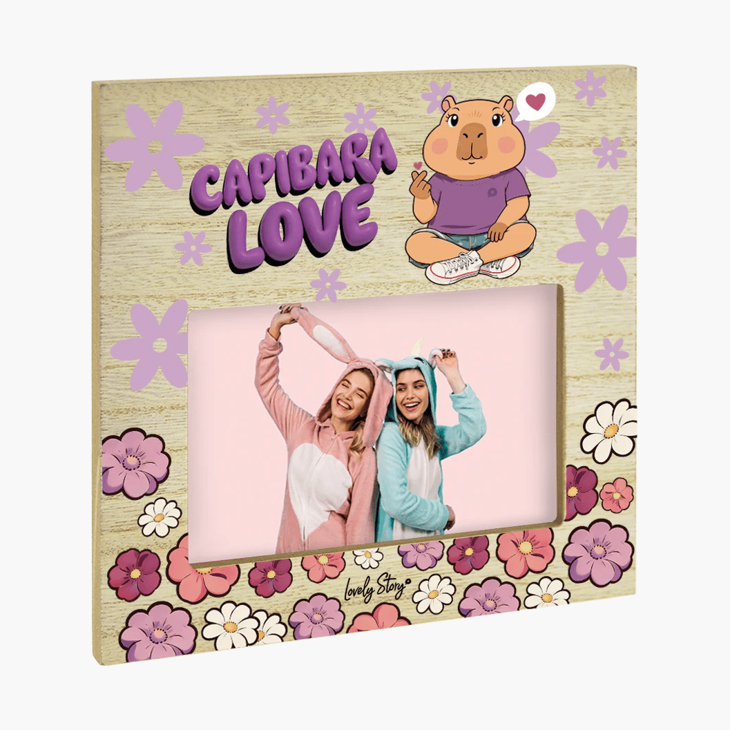 Moldura - Madeira - Capivara love - Papelaria Encantada
